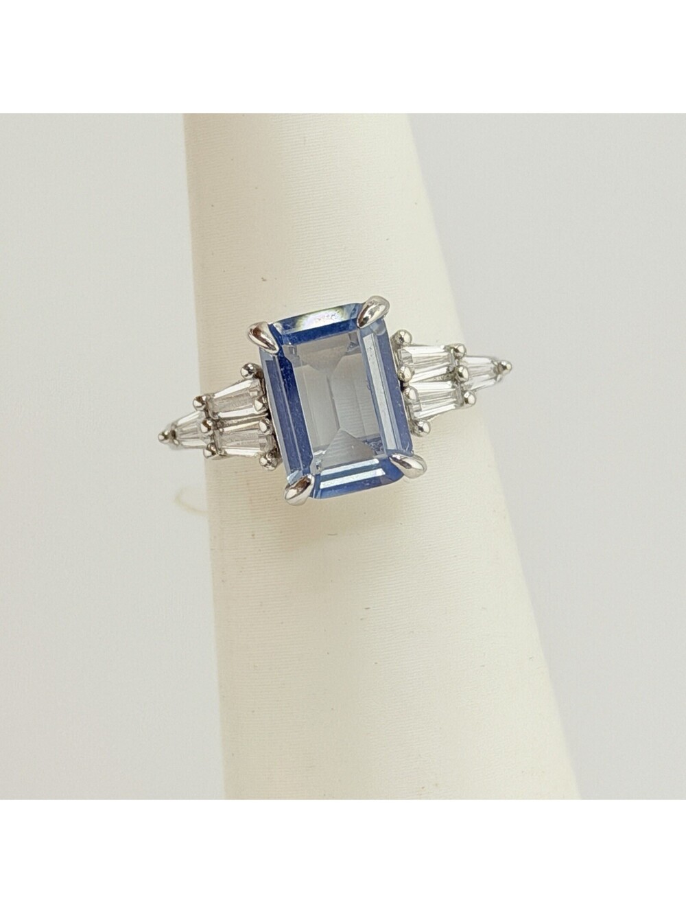 Bomb Party Sz 6 The Sterling Club Aquamarine on .925 Sterling Silver